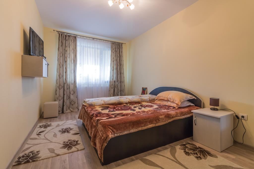 Hotel Conacul Lui Bulica Novaci-Străini Exteriér fotografie